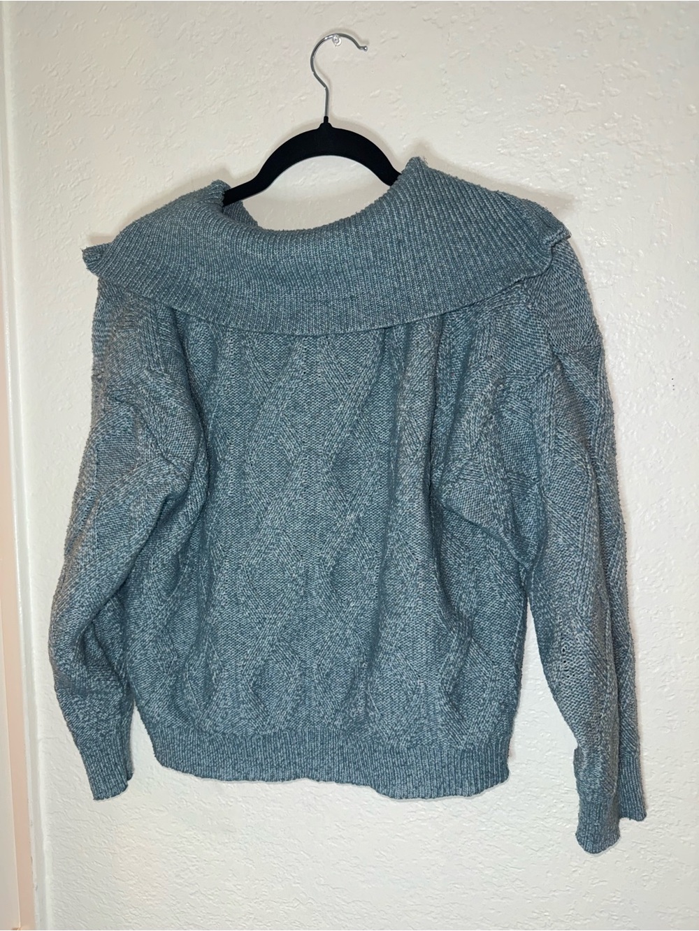 Women's Off-Shoulder Cable Knit Sweater - Dusty Blue